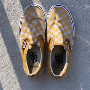 Jeans, shoes and leggings